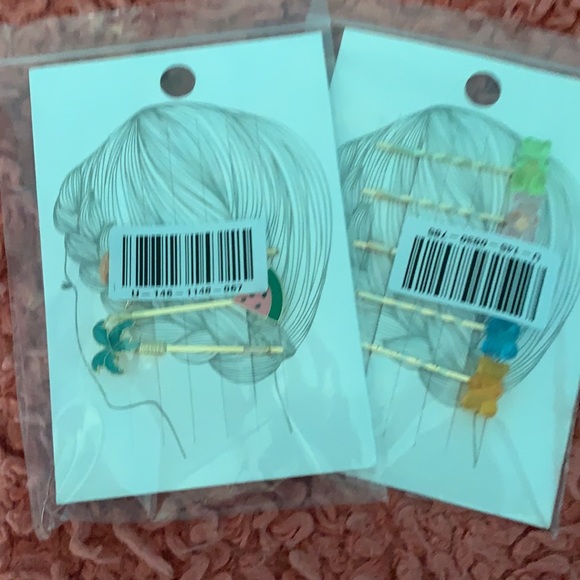 Bobby Pins Set - Picture 2 of 2